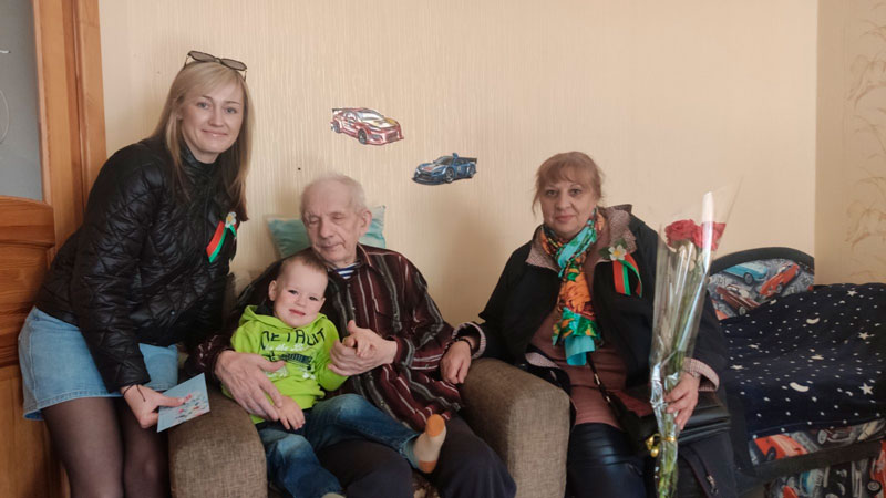 Поздравление бывшего несовершеннолетнего узника