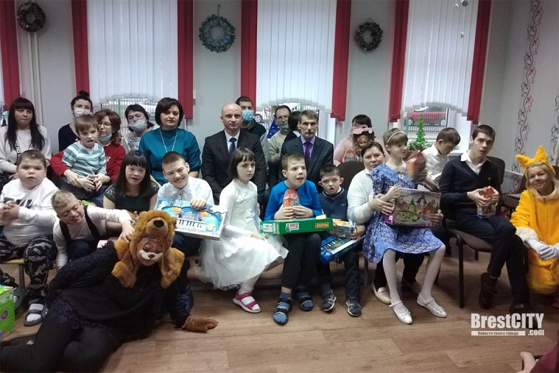 Новогодняя благотворительная  акция